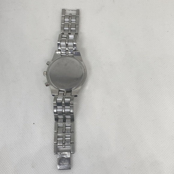 Beautiful white and silver Bebe watch. Box included. - Picture 3 of 3